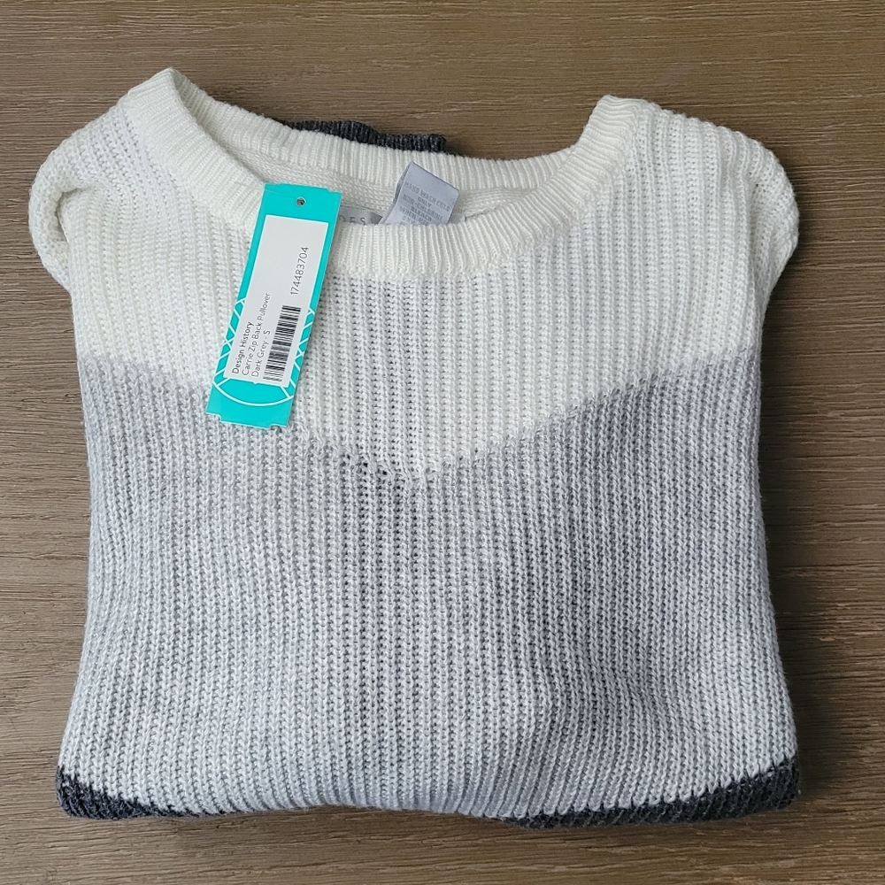 Design History Sweater - Picture 2 of 9